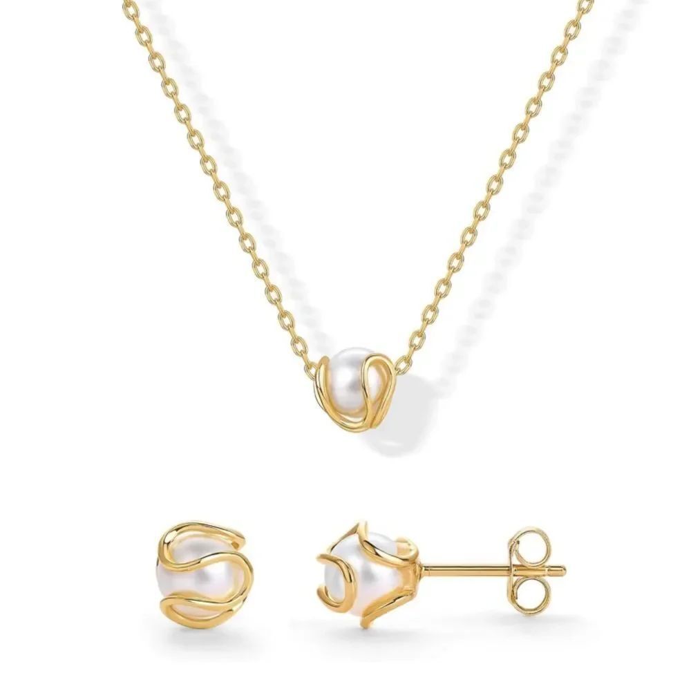 Pearl Necklace & Earring Set